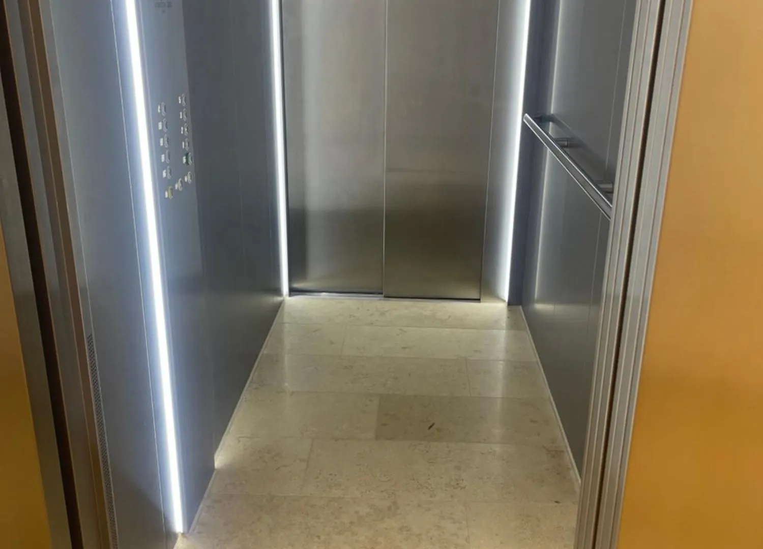 아파트 Barrierefrei Mit Fahrstuhl In Citylage 하노버
